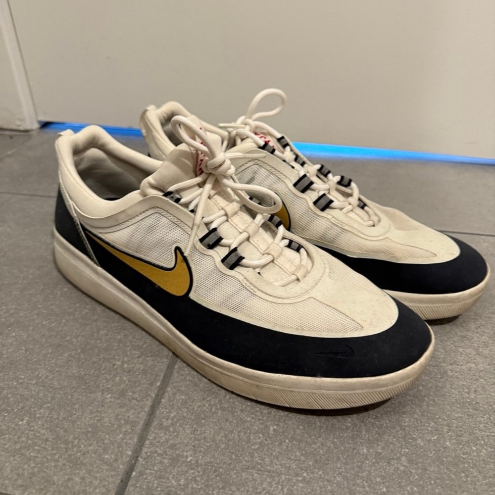 Nike Men's sneakers